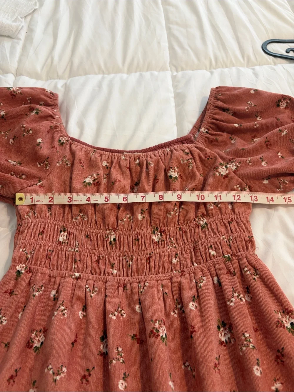 Francesca’s Girls short floral dress with puff sleeves - Size XL (14)